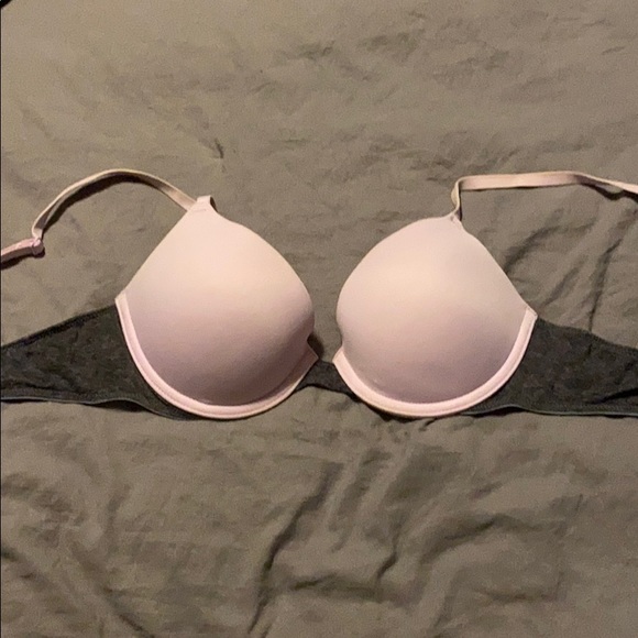 PINK bra. - Picture 1 of 2